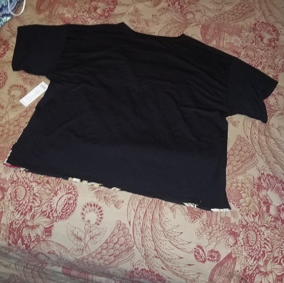 Plus size blouse - Picture 4 of 4